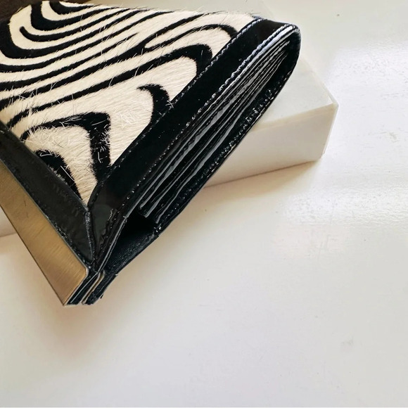 NWOT Nordstrom Patent Leather Zebra Print Large Wallet - Picture 5 of 7